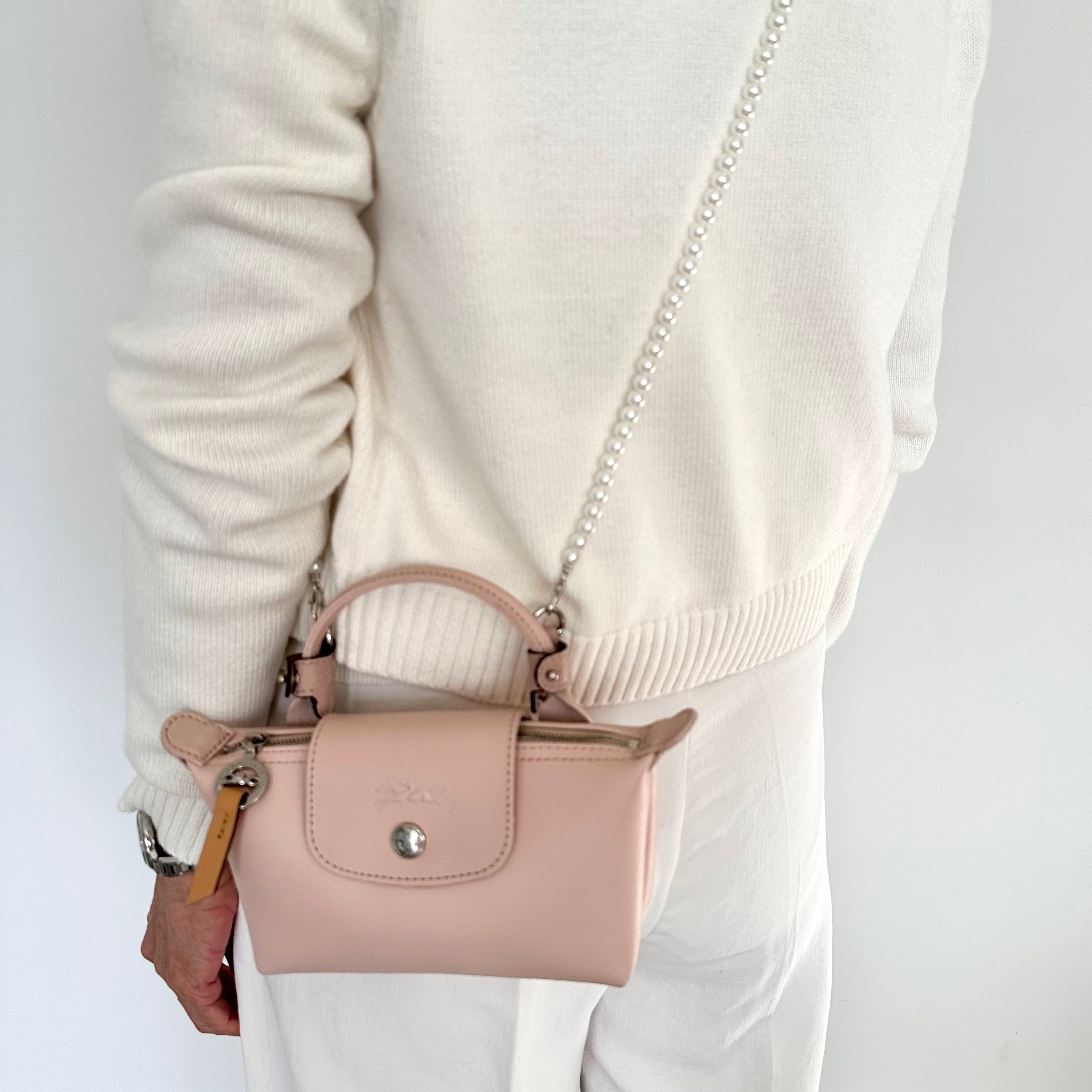 Steel Wired Pearl Strap