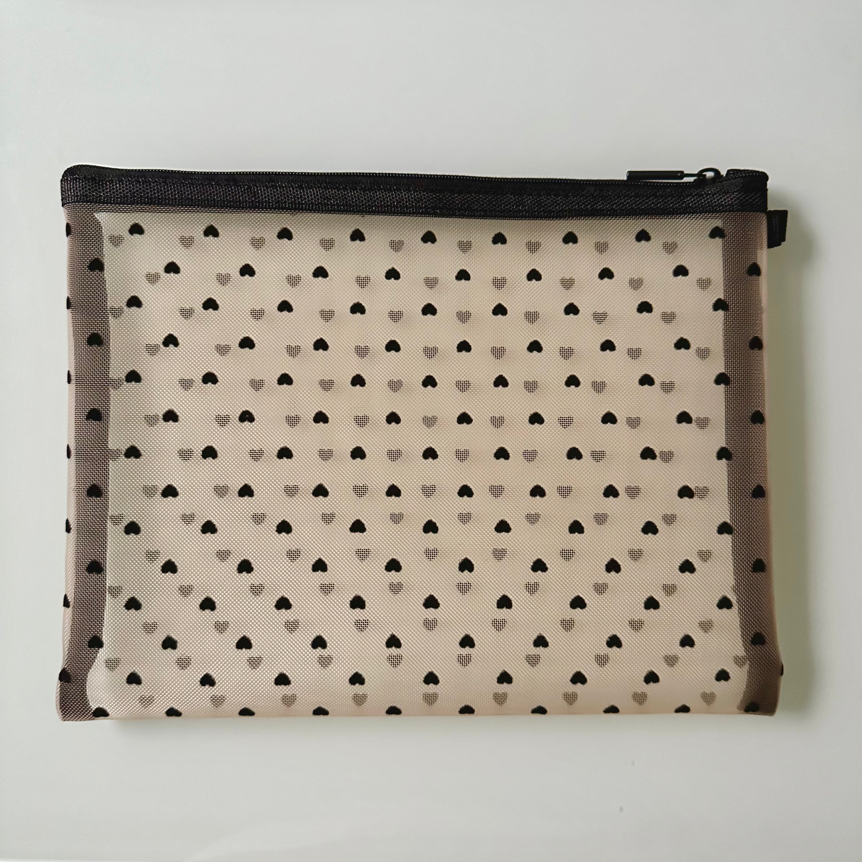 Catchall Love Mesh Pouch