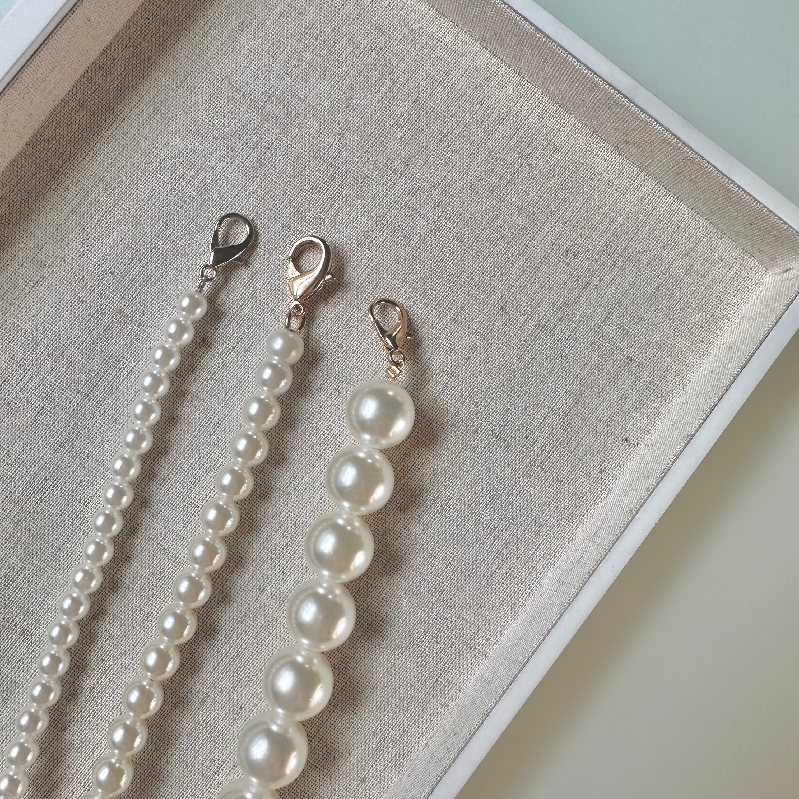 Steel Wired Pearl Strap
