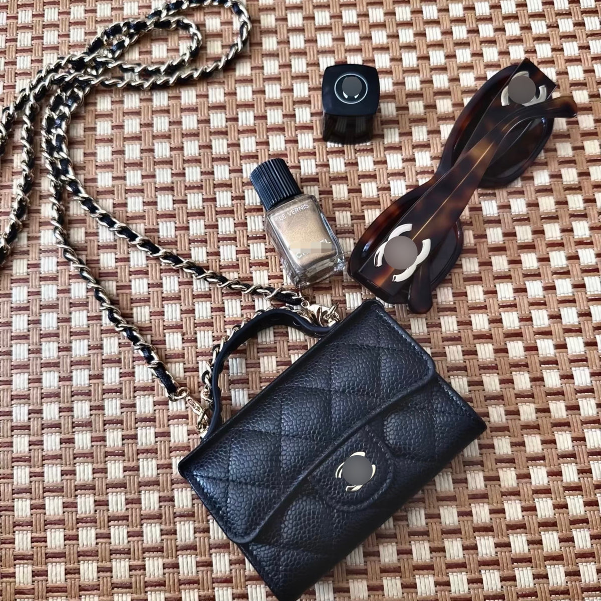NEW: Top Handle Wallet Conversion
