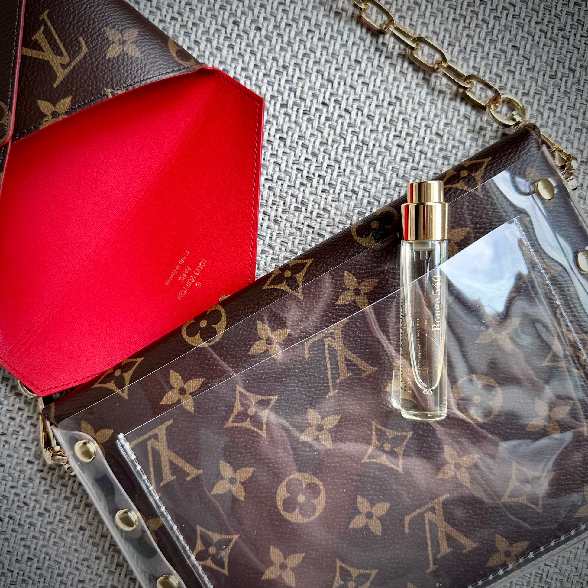 Convert the LV Toiletry Pouch into a Bag!