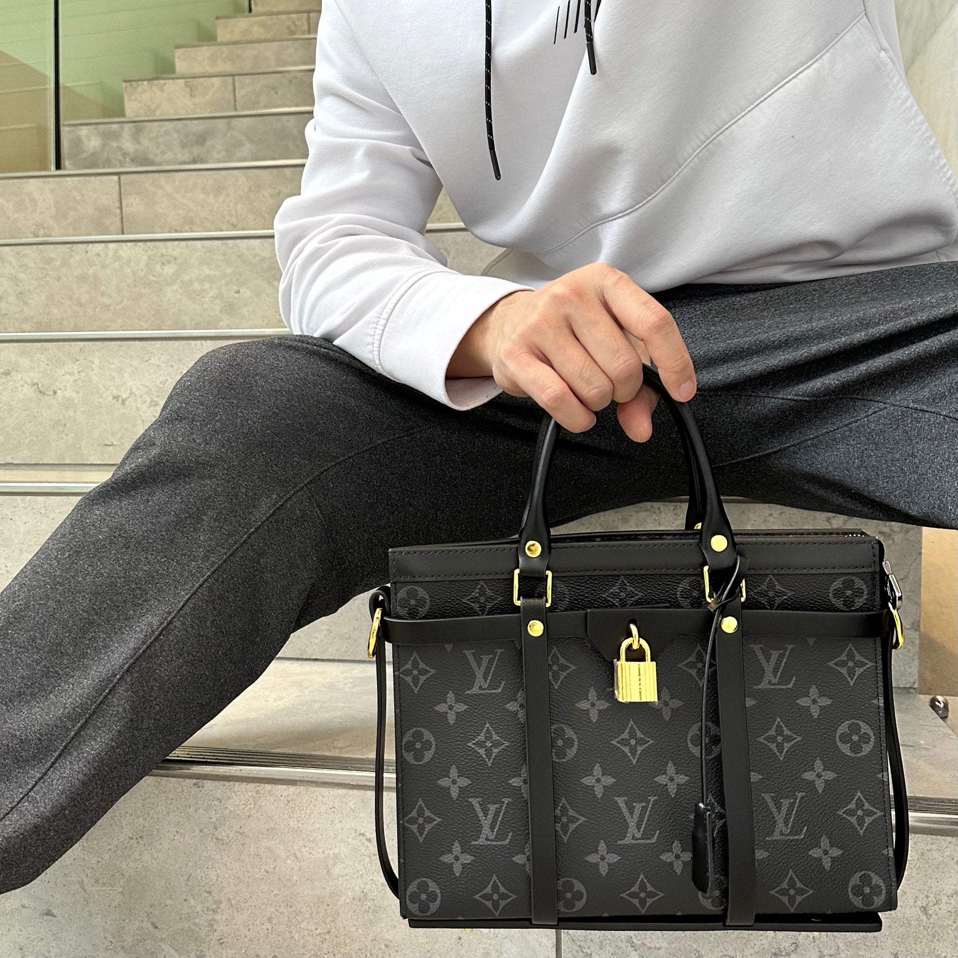 How do we feel about this T26 encasement? : r/Louisvuitton