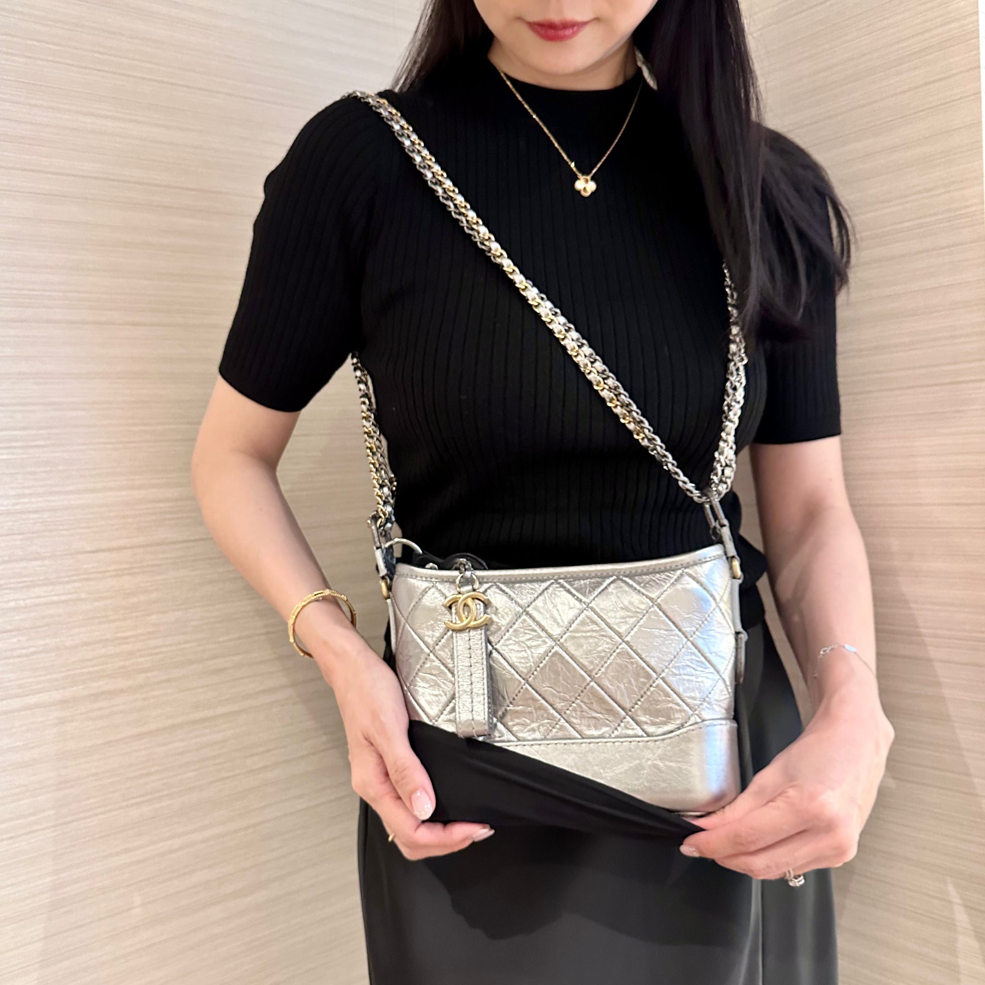 Chanel gabrielle discount 20cm