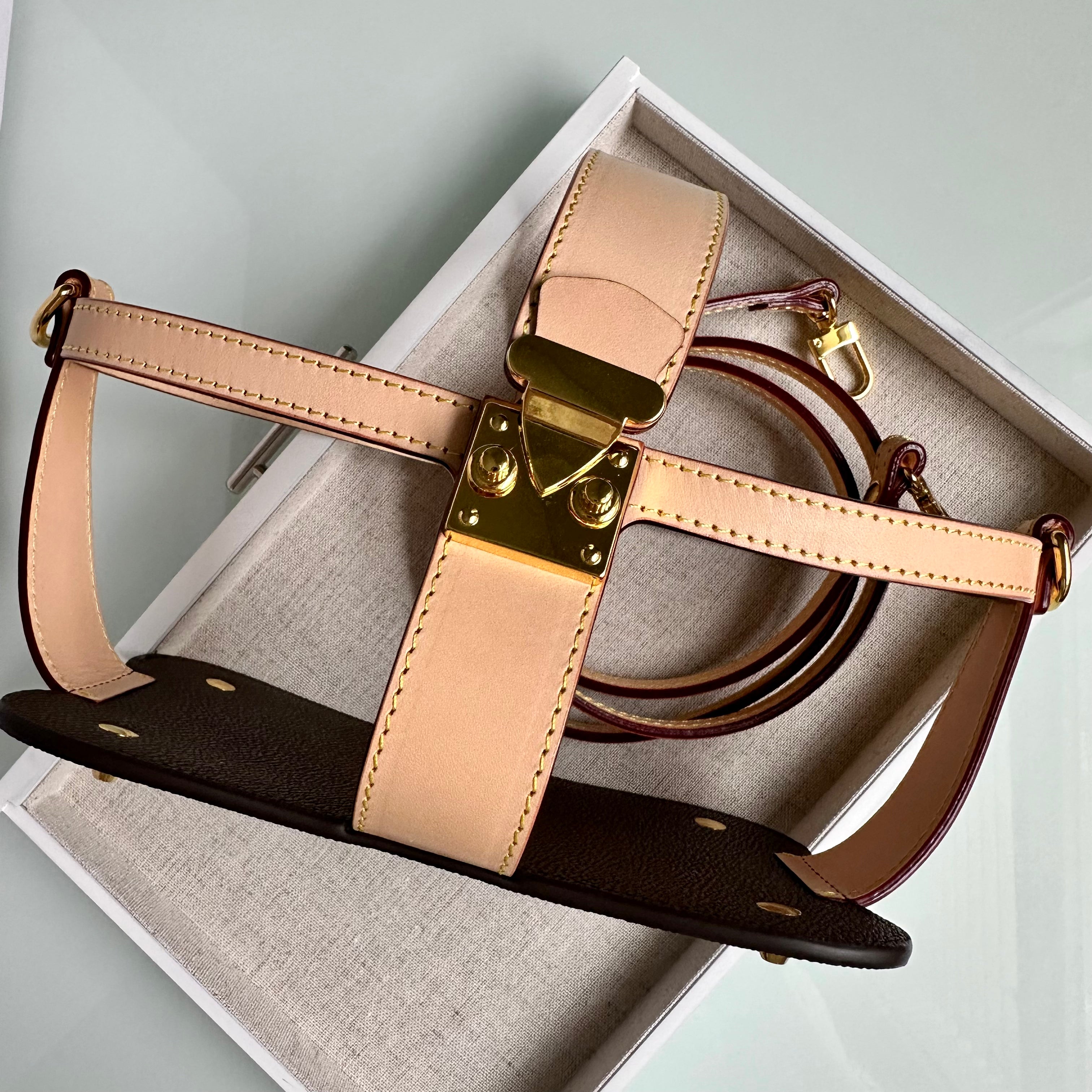  Toiletry Pouch Encasement | Nice Toiletry Pouch | Aimere Luxury Collection